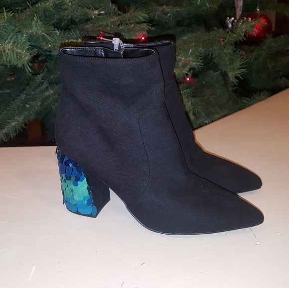 Gianni Bini Shoes - Gianni Bini Black Sequin Heel Booties Size 7